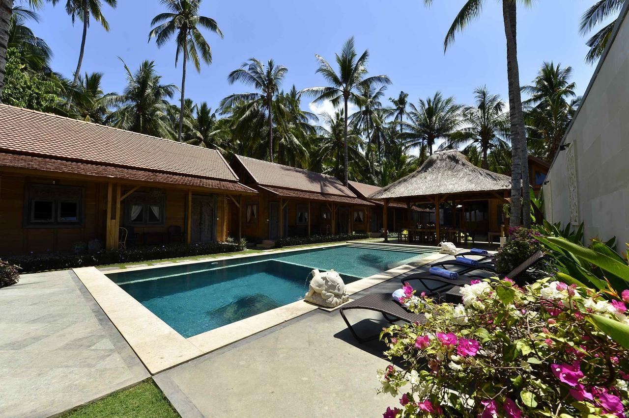 Benthos Bali Dive Resort Candidasa Exteriör bild